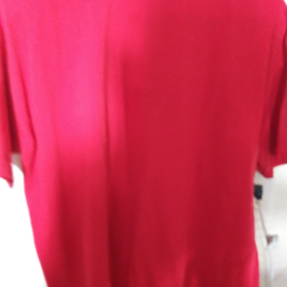 Red top - Picture 4 of 4